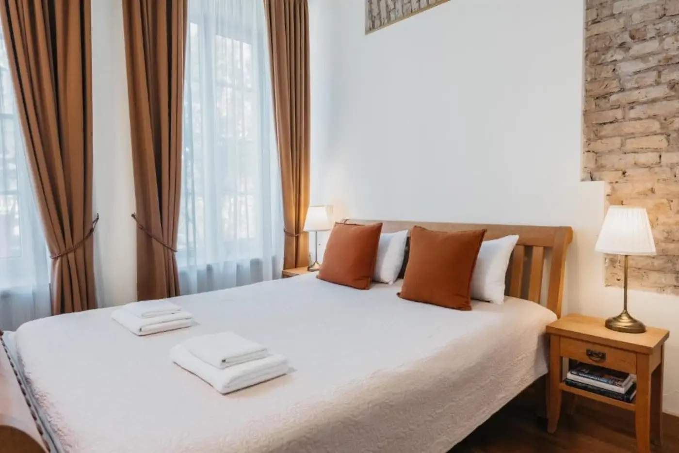 CATHEDRAL Old Town Suites interior 3